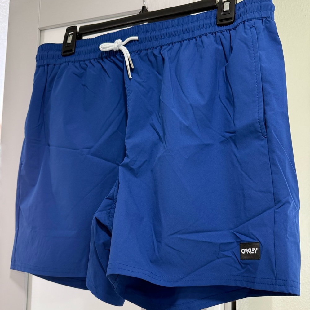 Oakley Blue 16” Beachshorts